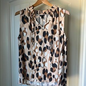 Ann Taylor sleeveless smocked collar top